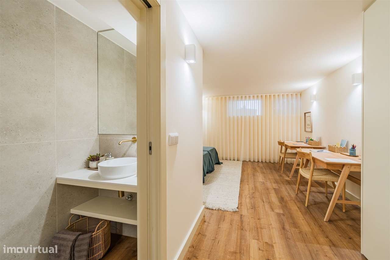 T1+2 | Remodelado e decorado com Jardim | Metro Campo 24 de Agosto | P-32