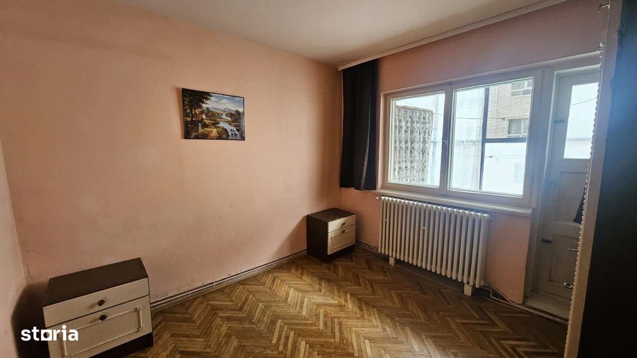 APARTAMENT 3 CAMERE , PIATA RAHOVEI-4