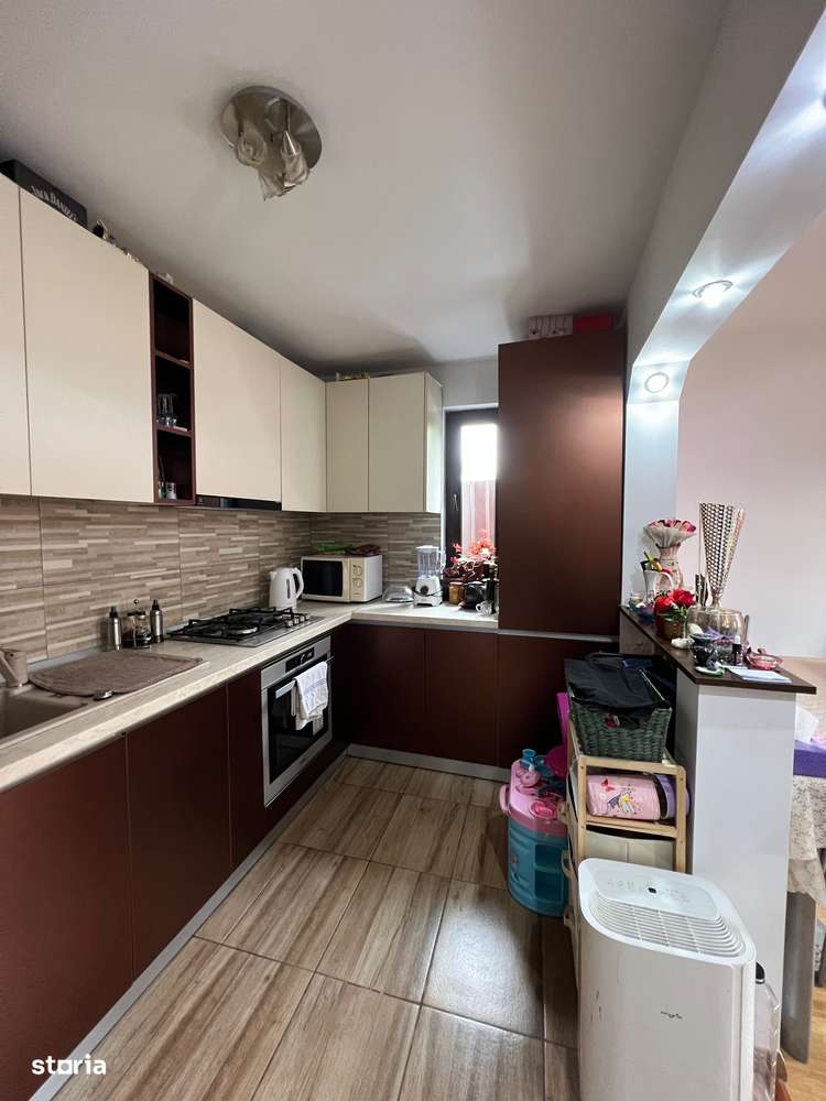 De vanzare casa Sacele Brasov ! - Imagine principală: 5/17