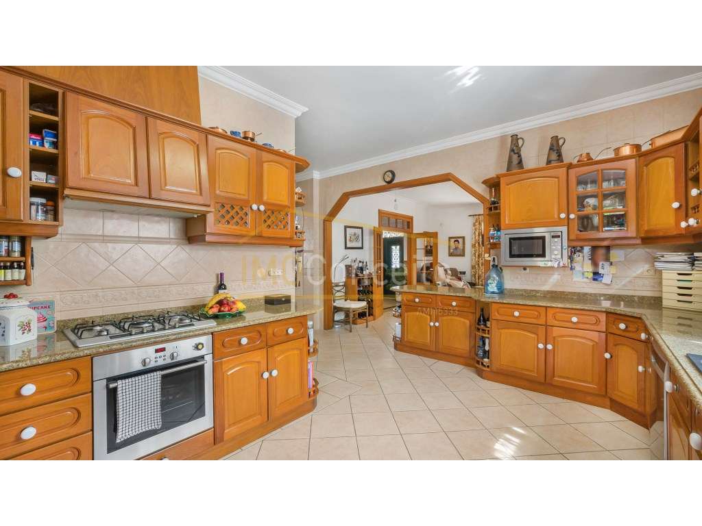 Moradia T4+1 | Piscina Campo de Ténis - Garagem | Espaço Exterior - Grande imagem: 5/60