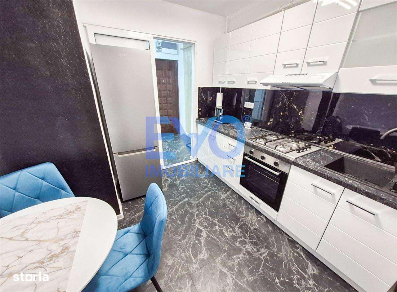 Apartament cu 2 camere, prima inchiriere, etajul 2, zona Podu Ros - Imagine principală: 4/8