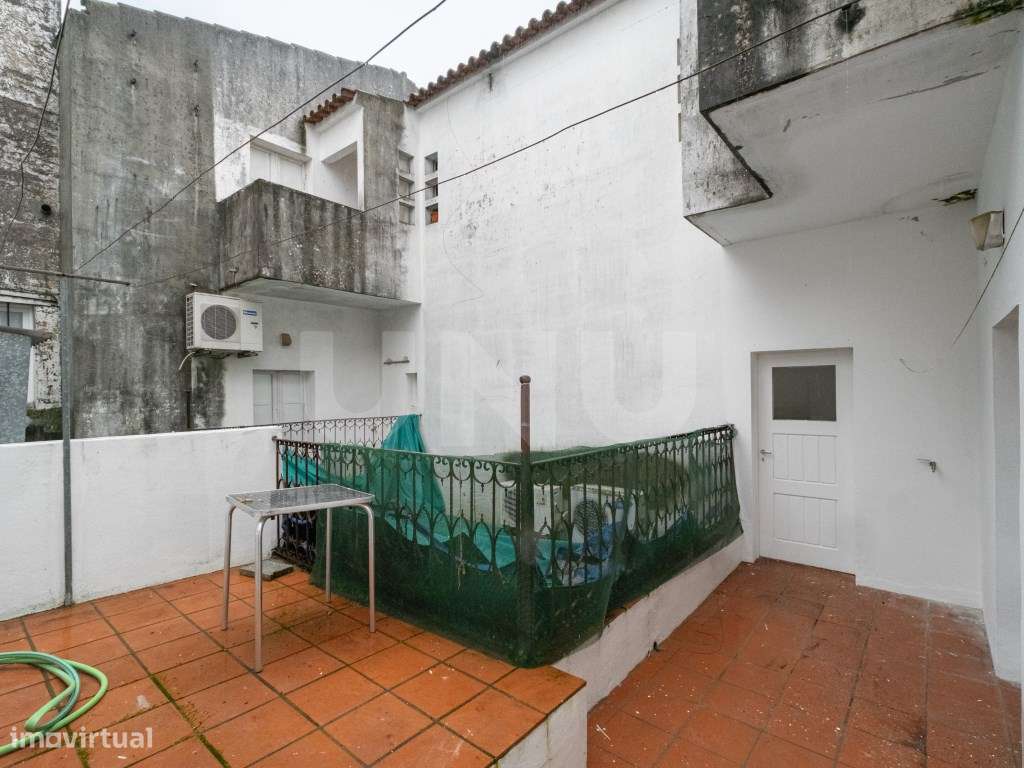 Moradia T2 Centro Histórico de Évora, com terraço-20