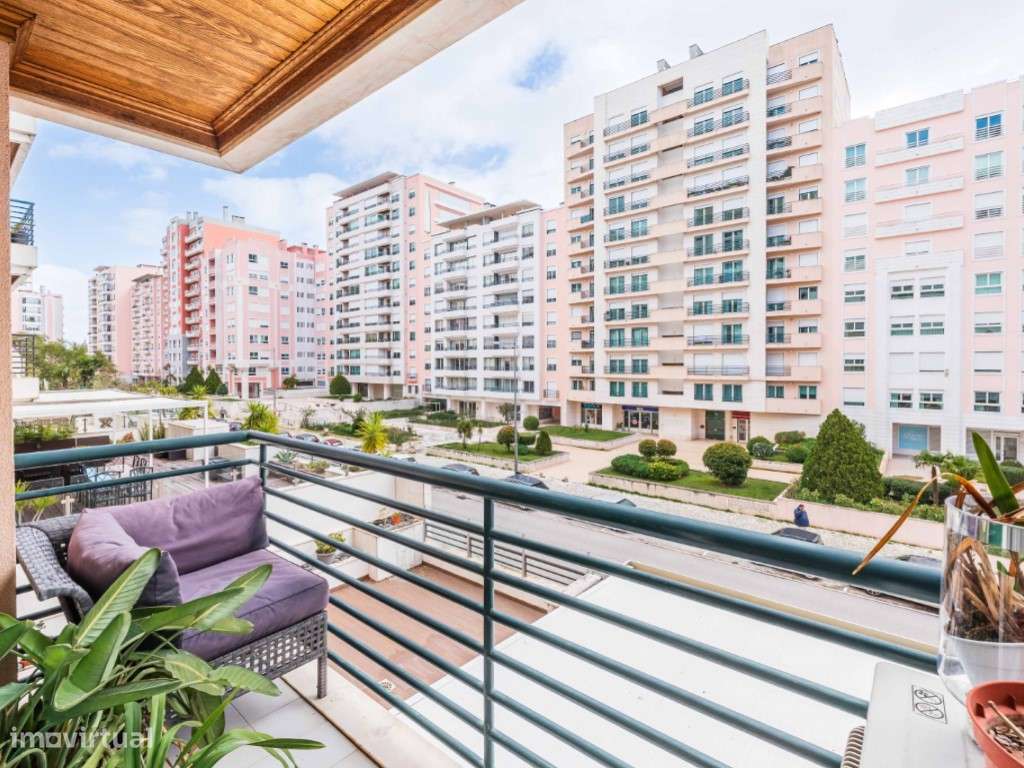 T3 em Telheiras com 155m² | Box para 2 carros | Varanda | Excelente...-38