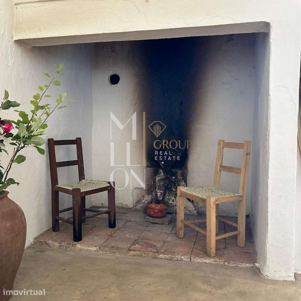 Monte de 405,750m2 com casa parcialmente renovada em Grândola - Grande imagem: 5/41