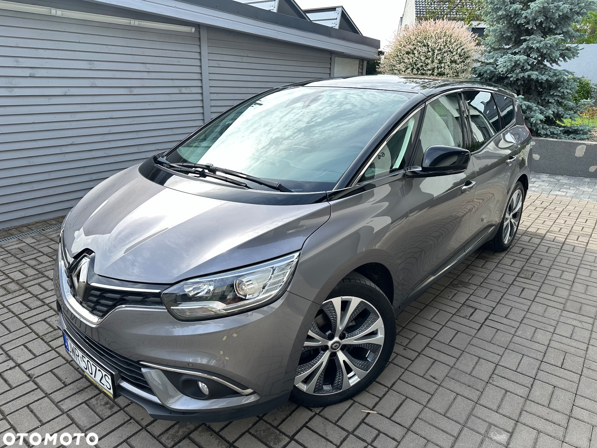 Renault Grand Scenic - 9