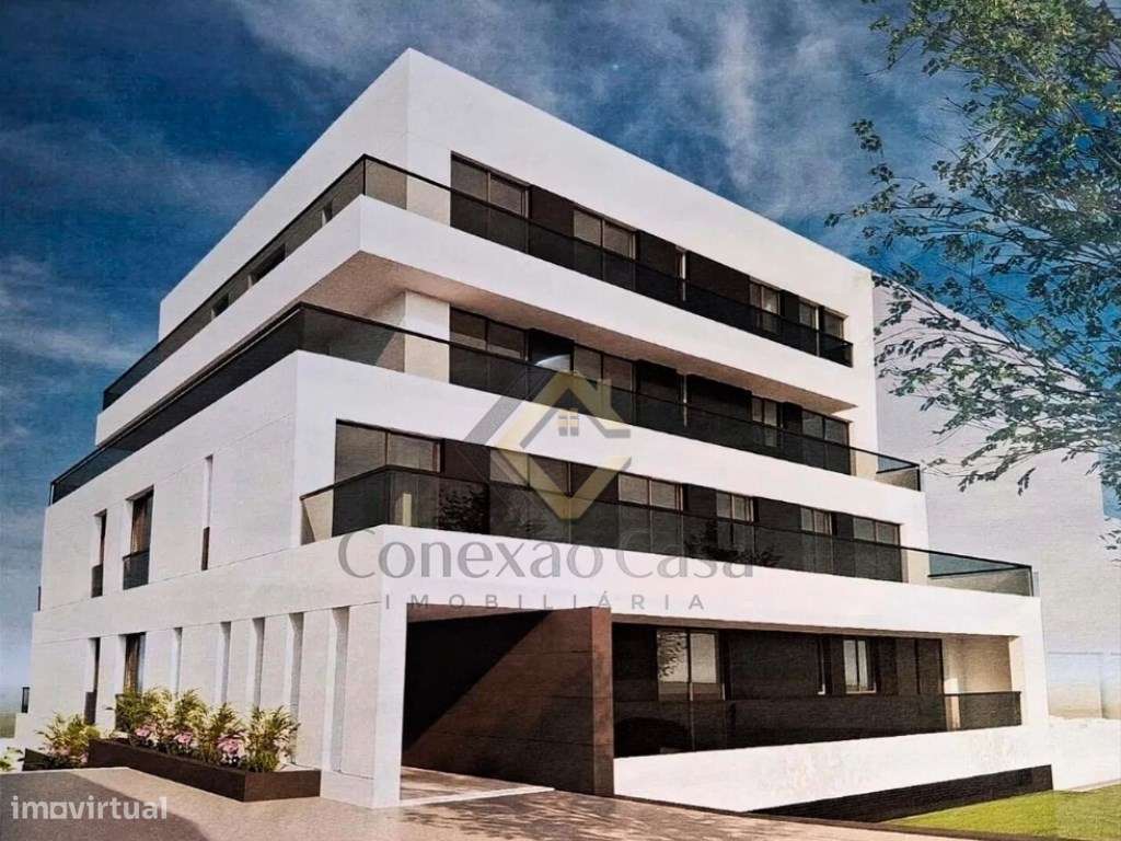 Apartamento T2 próximo à Rotunda Santo Ovídeo Vila Nova de Gaia-0