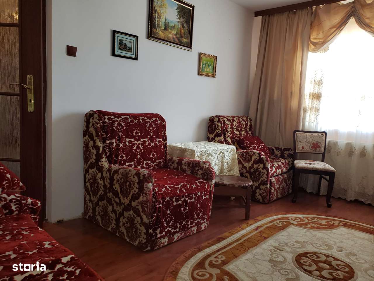 Exclusivitate! Apartament 3 camere - Poarta 6 - 110.000 euro (Cod E12)-1