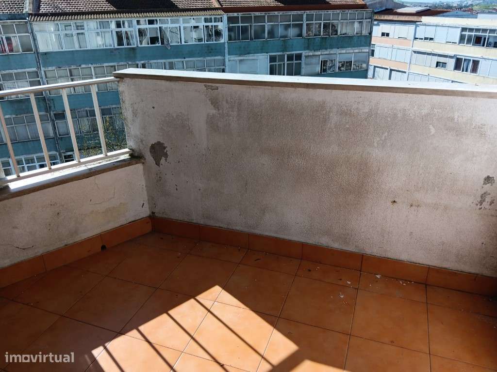 T2 Pendão em bom estado de conservação - Grande imagem: 4/29