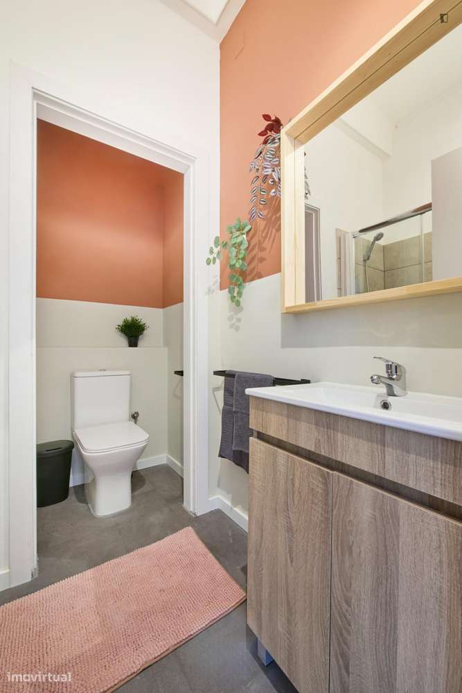 Quarto - localizado em Marquês de Pombal Lisbon - Grande imagem: 5/55