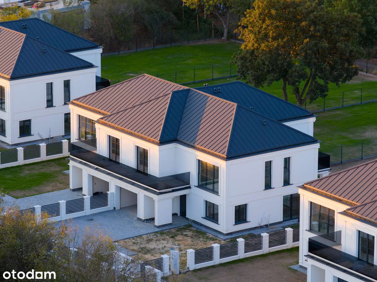 Ostatni Wolny. Luksusowy dom Konstancin - Jeziorna. Kierszek.-12