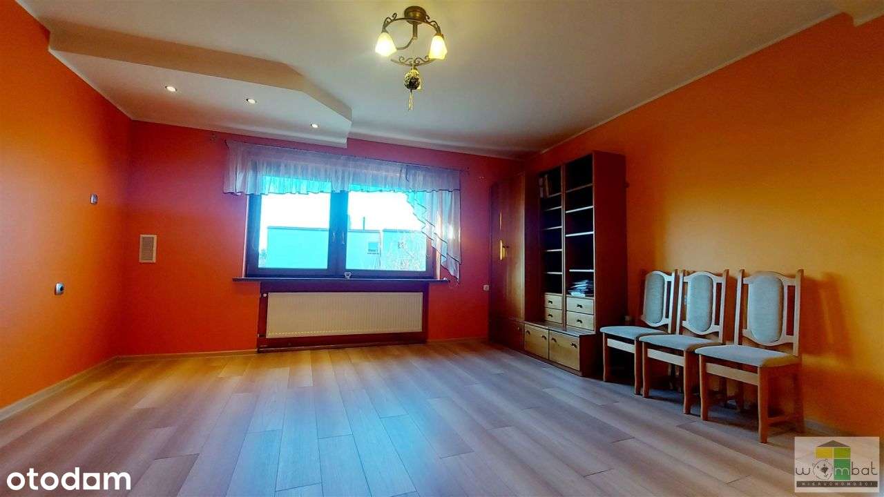 Wolnostojący dom w spokojnej lokalizacji-10