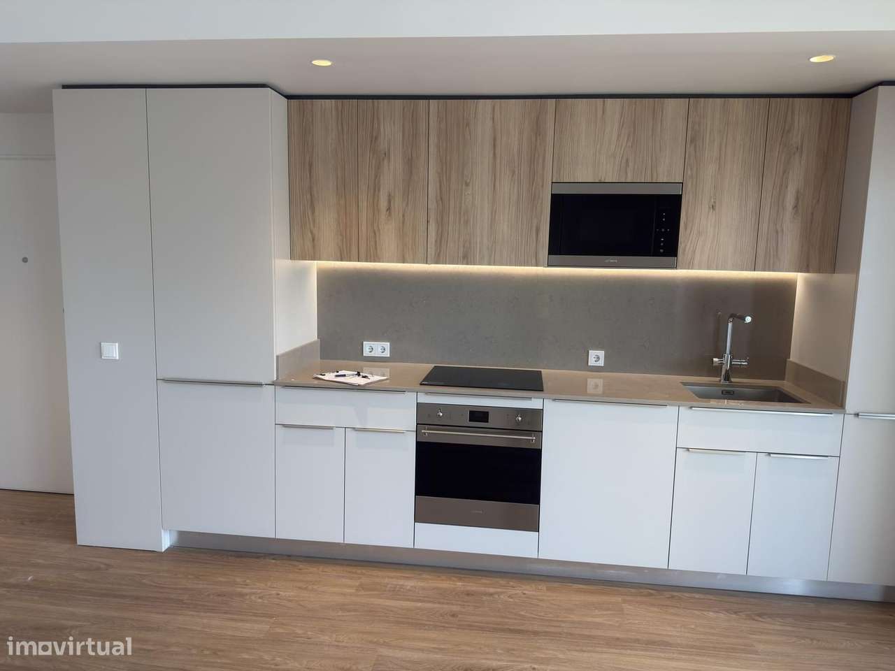 Apartamento T4 com jardim, Loures-1