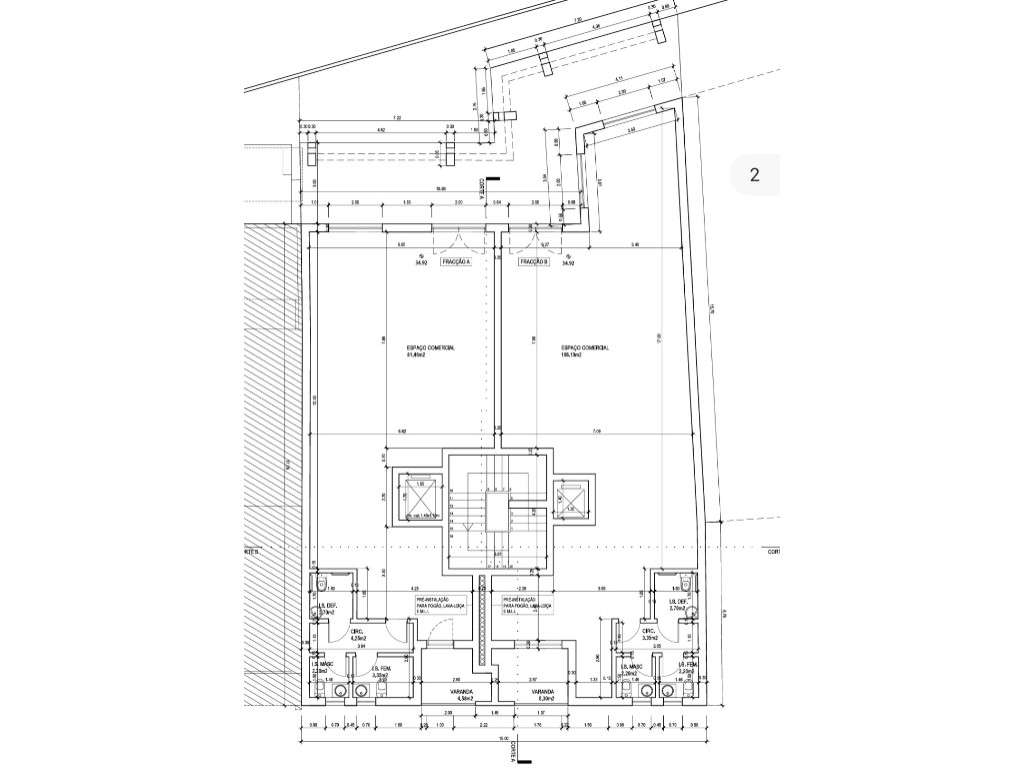 Apartamento T3 em Santa Marta do Pin
hal com parqueamento , em fas... - Grande imagem: 2/26