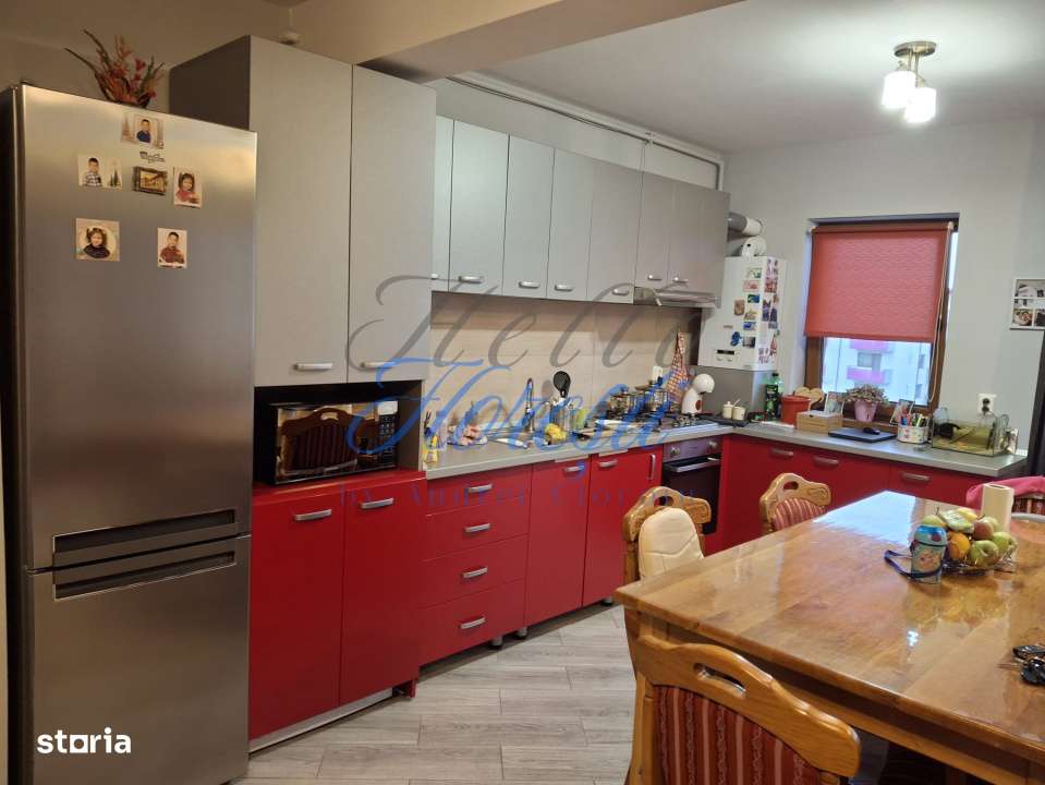 Apartament 3 camere, 2 balcoane, zona Subcetate - Imagine principală: 4/10