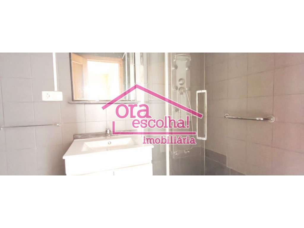 Apartamento T3, transformado em T4 Duplex com 90 m2 na Murtinheira,...-7