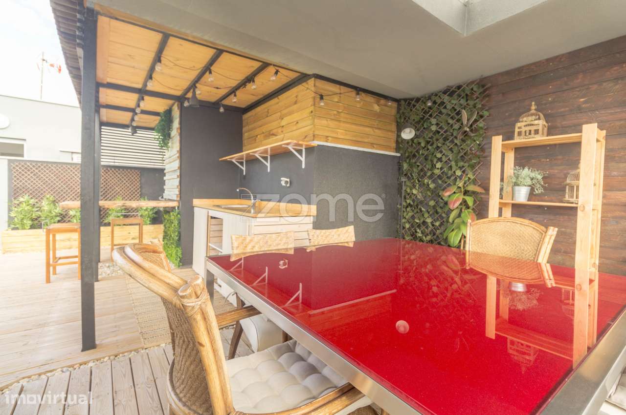 Penthouse T4 com vista mar-27