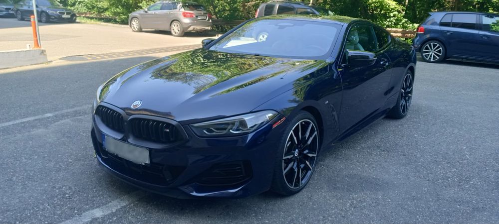 BMW M8 2023