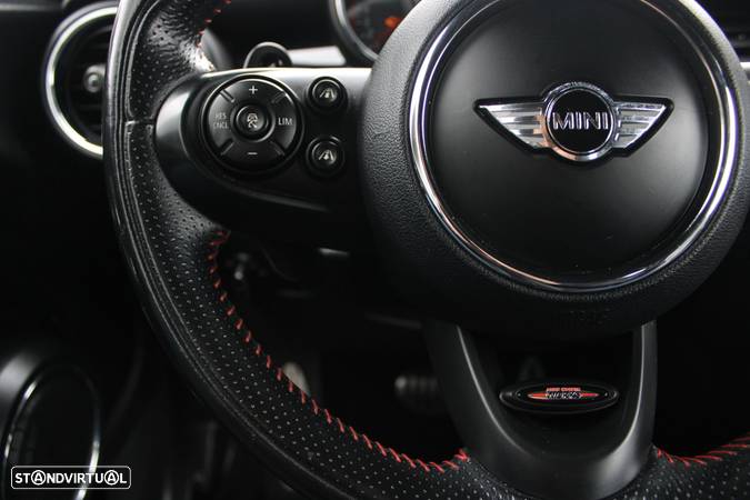 MINI John Cooper Works Auto Desportiva - 10