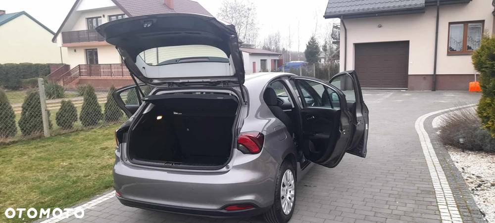 Fiat Tipo Kombi 1.4 16V Easy - 1