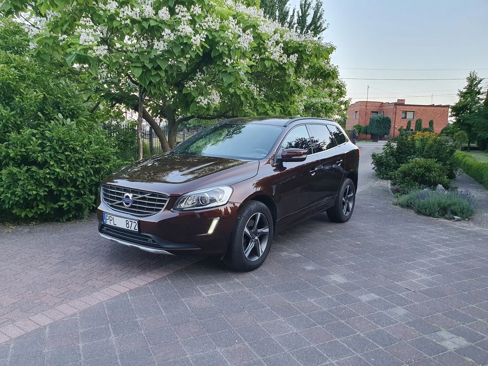 Volvo XC60 I (2008-2017) D3 Geartronic Momentum 2016