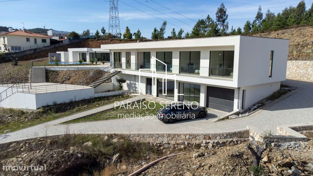 Moradia de Luxo em S. Miguel do Mato-6