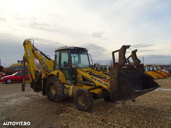 Dezmembrez buldoexcavator New Holland LB 110, An 2008 - 1