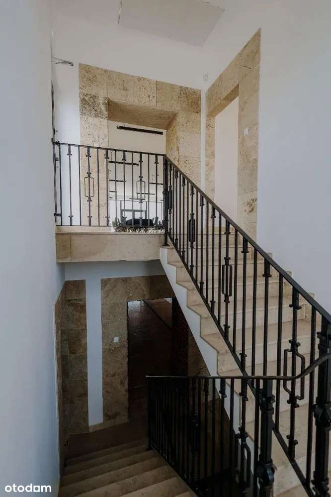 Nowoczesny budynek na sprzedaż/wynajem-15