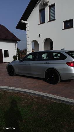 BMW Seria 3 318d - 3