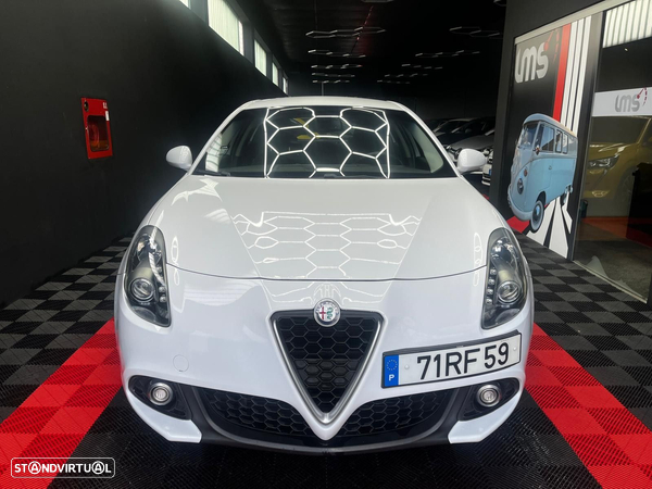 Alfa Romeo Giulietta 1.6 JTDm - 2