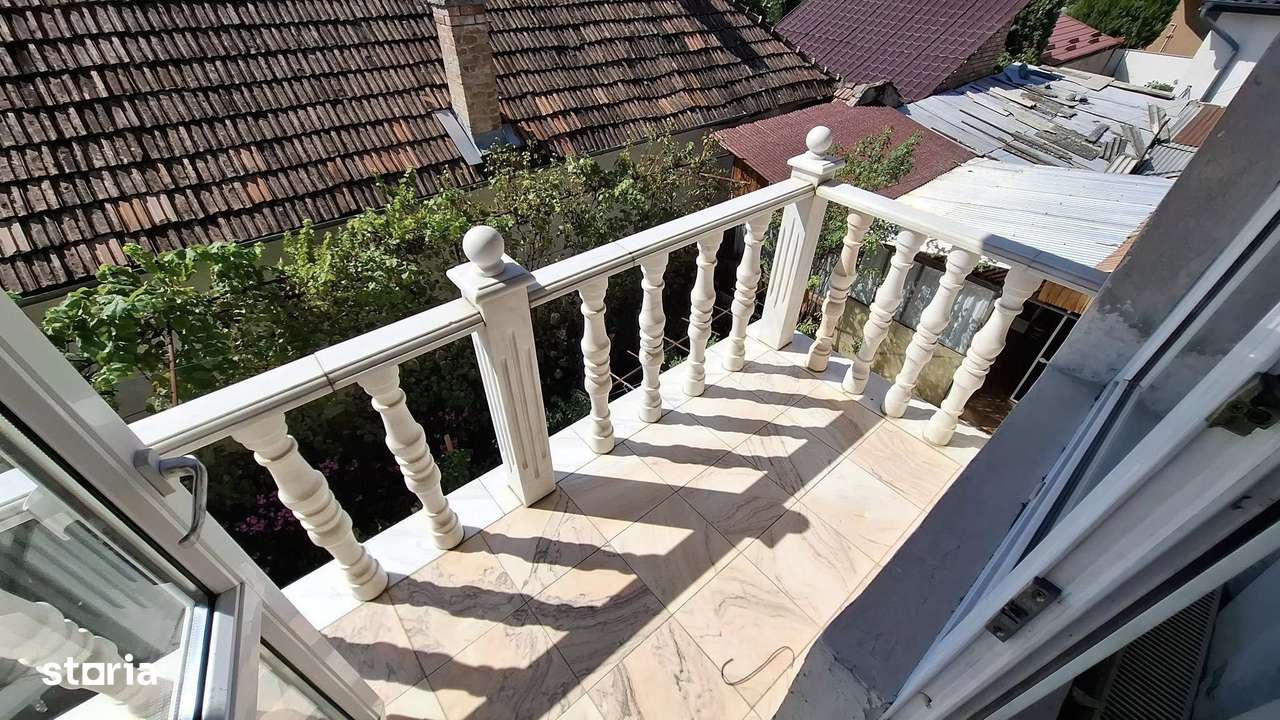 Casa cu 300 mp teren, singur in curte, spre vanzare, cart. Unirii-4