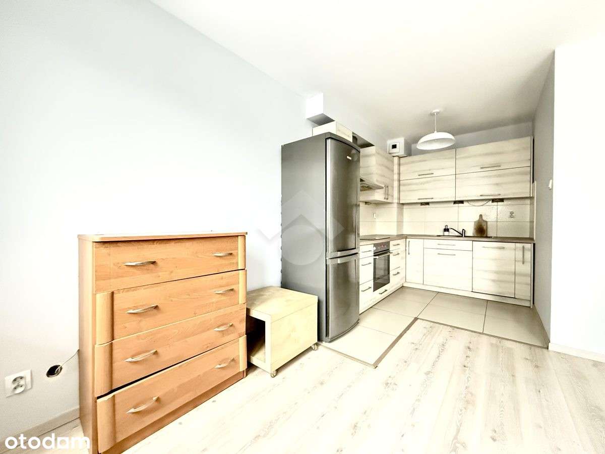 Przestronne 3- pokojowe mieszkanie z balkonem!-12