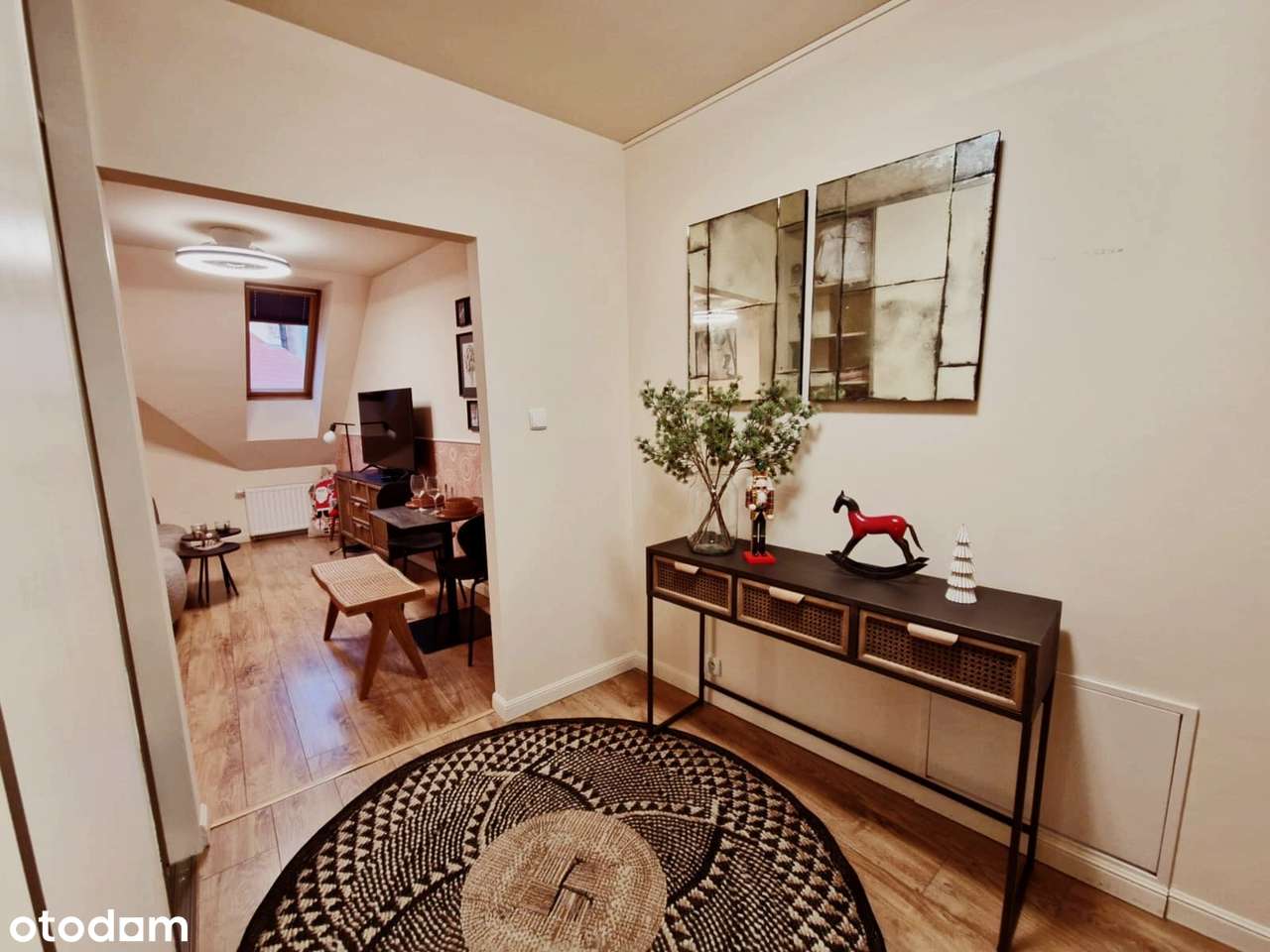Gotowiec inwestycyjny w centrum Jeleniej Góry | Booking 9,9|LUX
