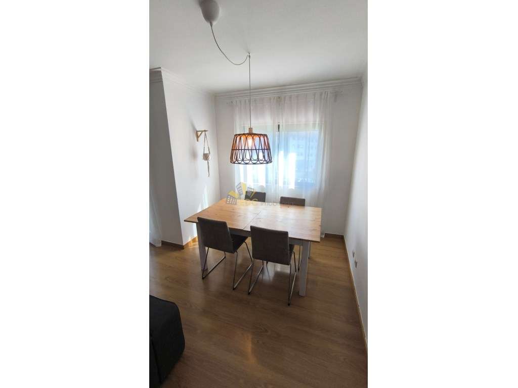 Apartamento Duplex T2+1 com Parqueamento, Arrecadação e Varanda | E...-6