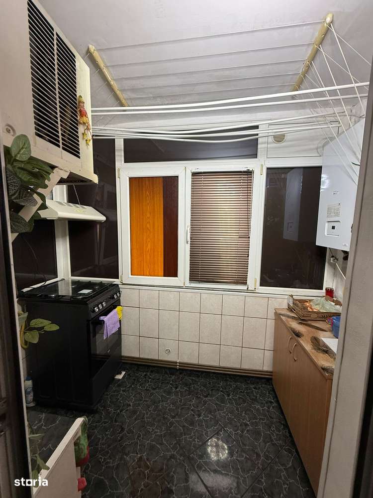 Brazda,Spiru Haret,etaj 3/4,pret 110 000 euro-8