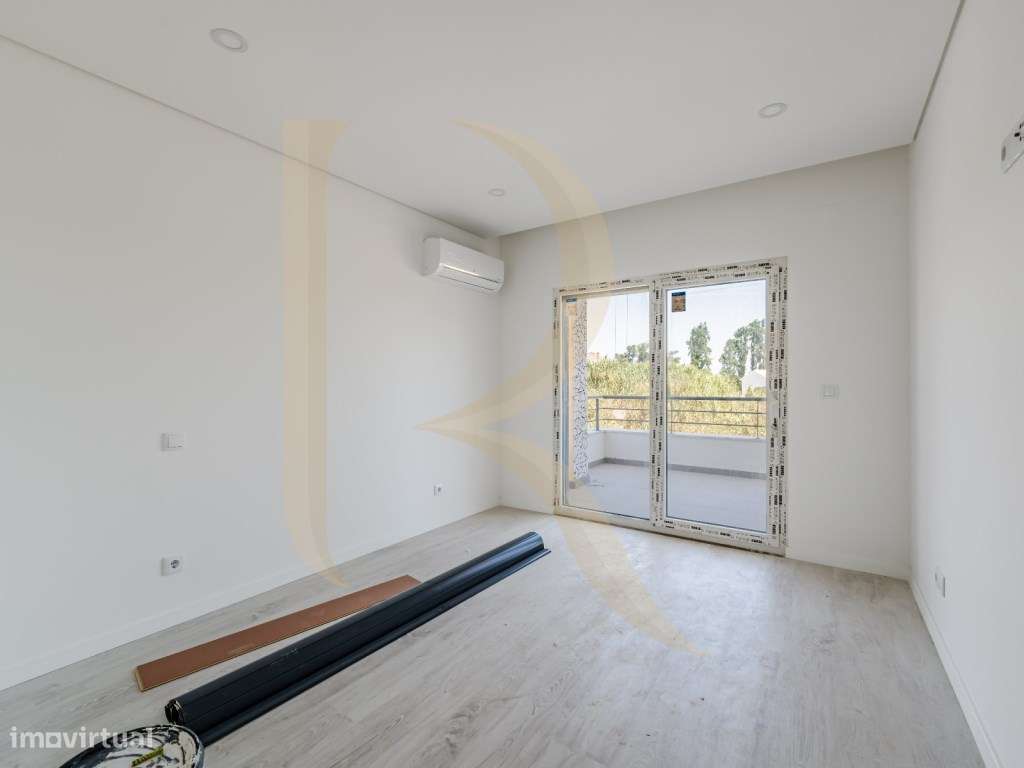 Apartamento T3 duplex com parqueamento e arrecadação em condomínio ...-20