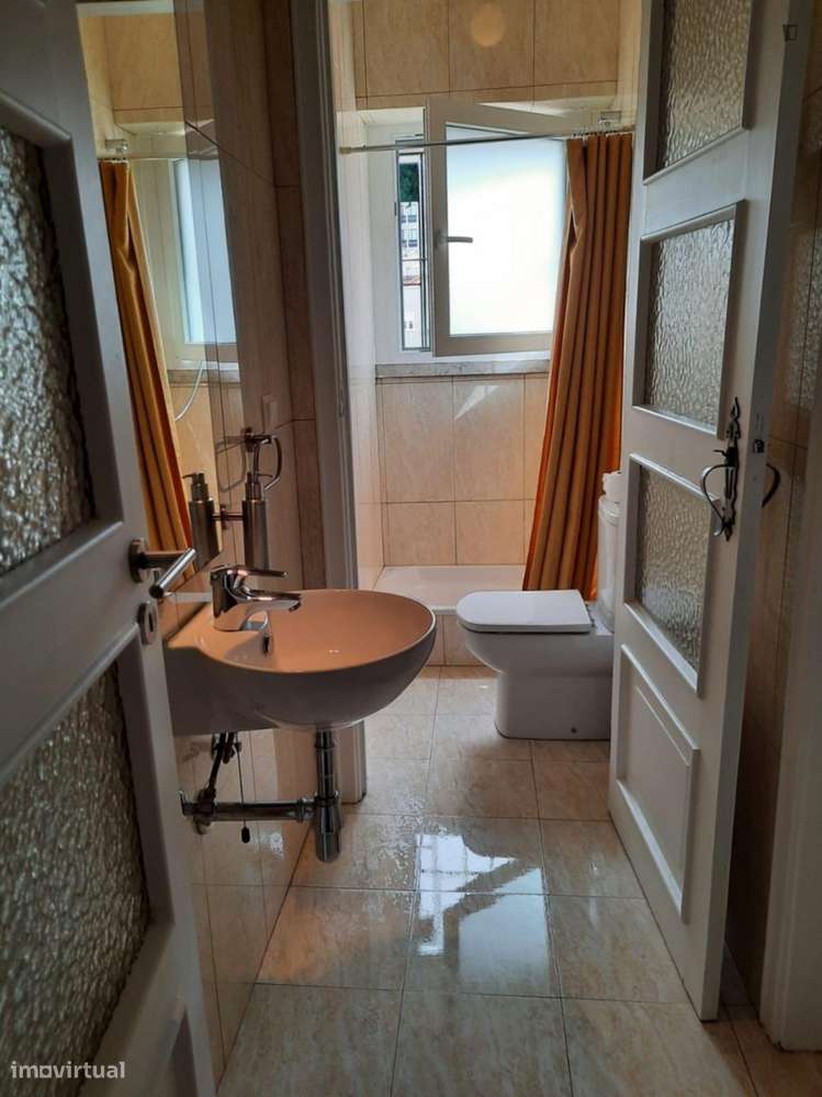 Quarto - localizado em Entrecampos Lisbon - Grande imagem: 4/11