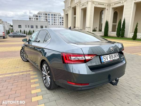 Skoda Superb 2.0 TDI DSG 4X4 Laurin & Klement - 8