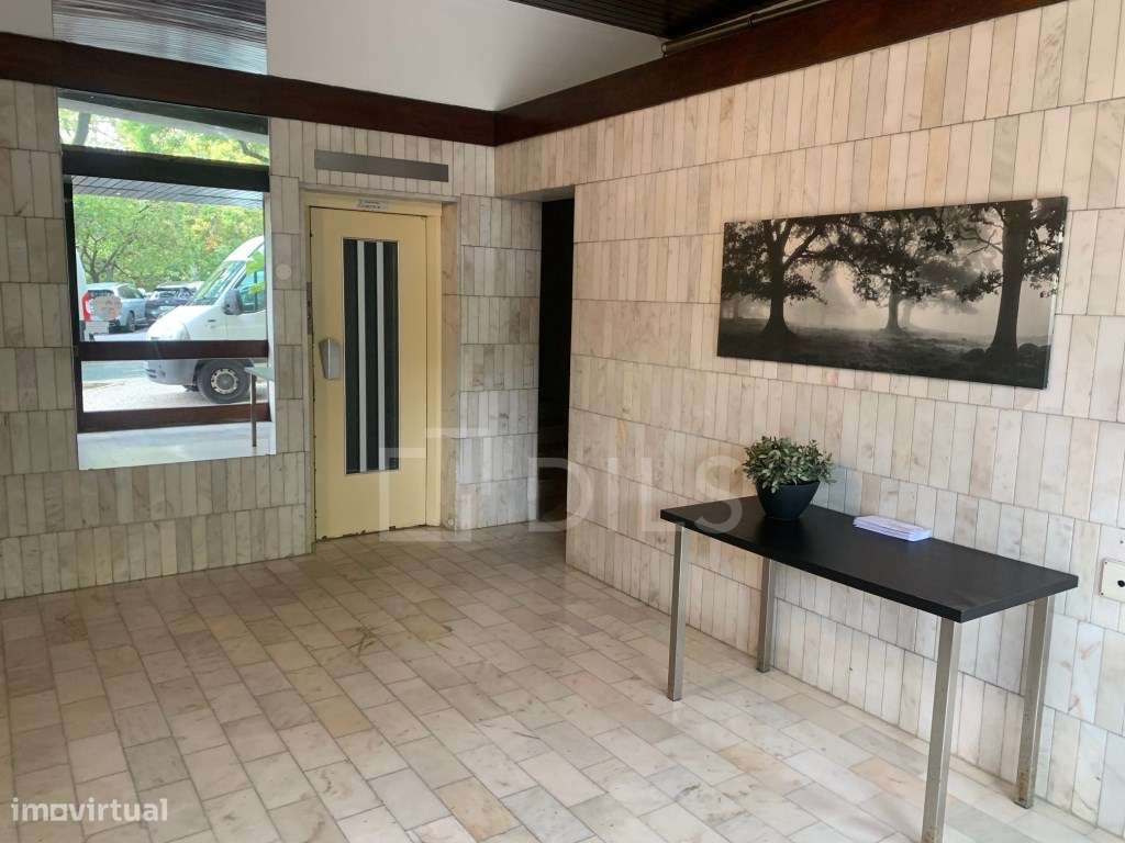 Apartamento T4 com varanda e vista para o Parque Eduardo VII, em Li... - Grande imagem: 4/20