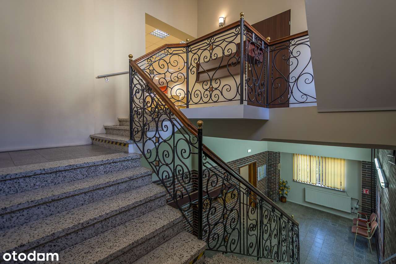 Oryginalny obiekt usługowy 266 mkw. w ścisłym centrum-3