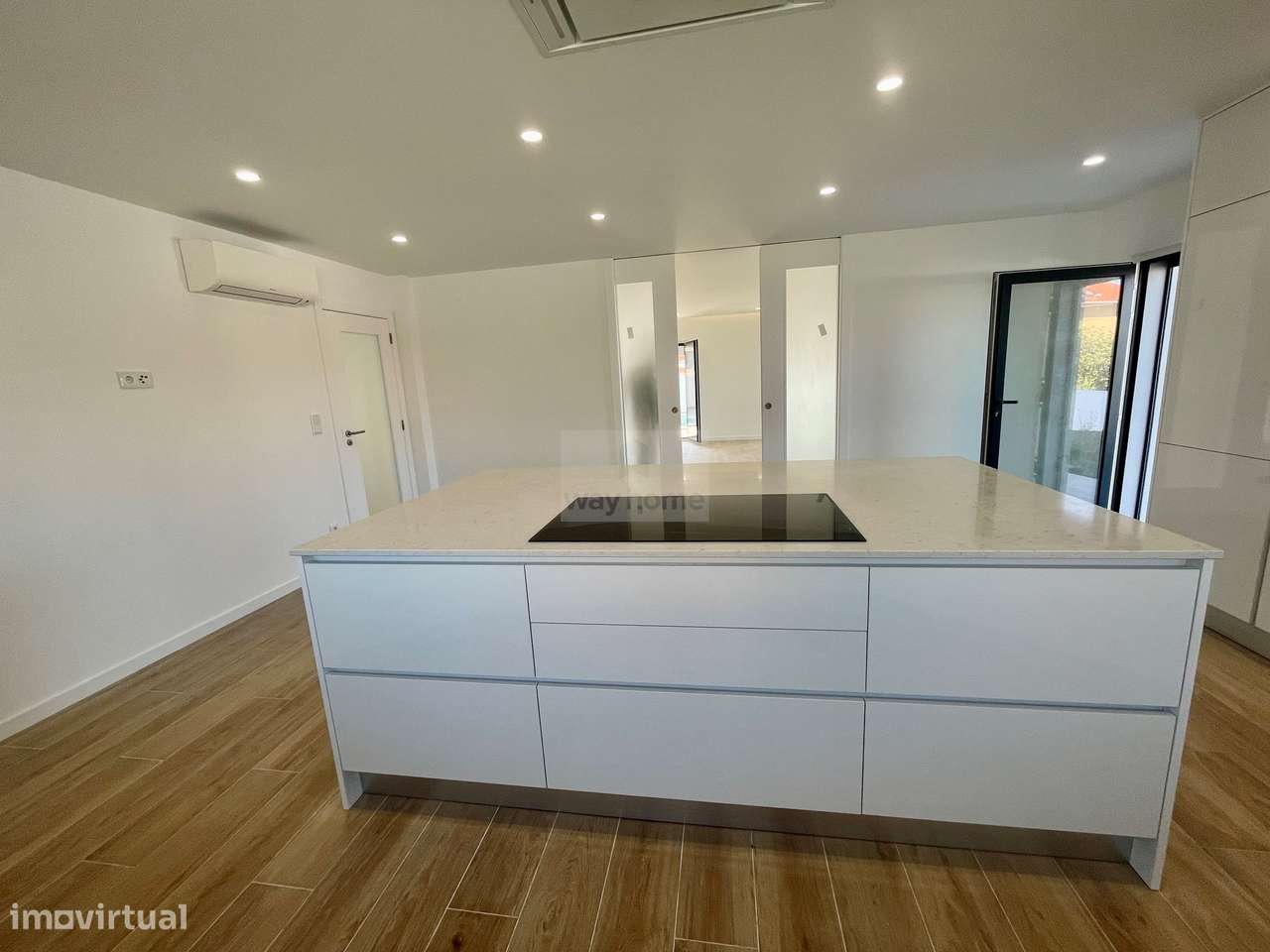 Moradia nova T6 na Ventosa - Torres Vedras-7