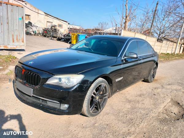 Dezmembrari  BMW 7 (F01, F02, F03, F04)  2008  > 2015 730 d Motorina - 1