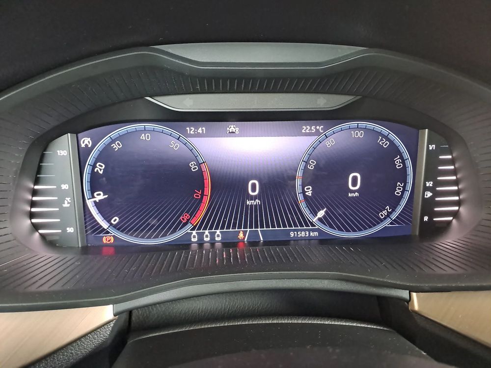 SKODA SCALA Virtual Cockpit Comfort Tech Grzana Kierownica ACC Indukc 1,5TSI 150KM