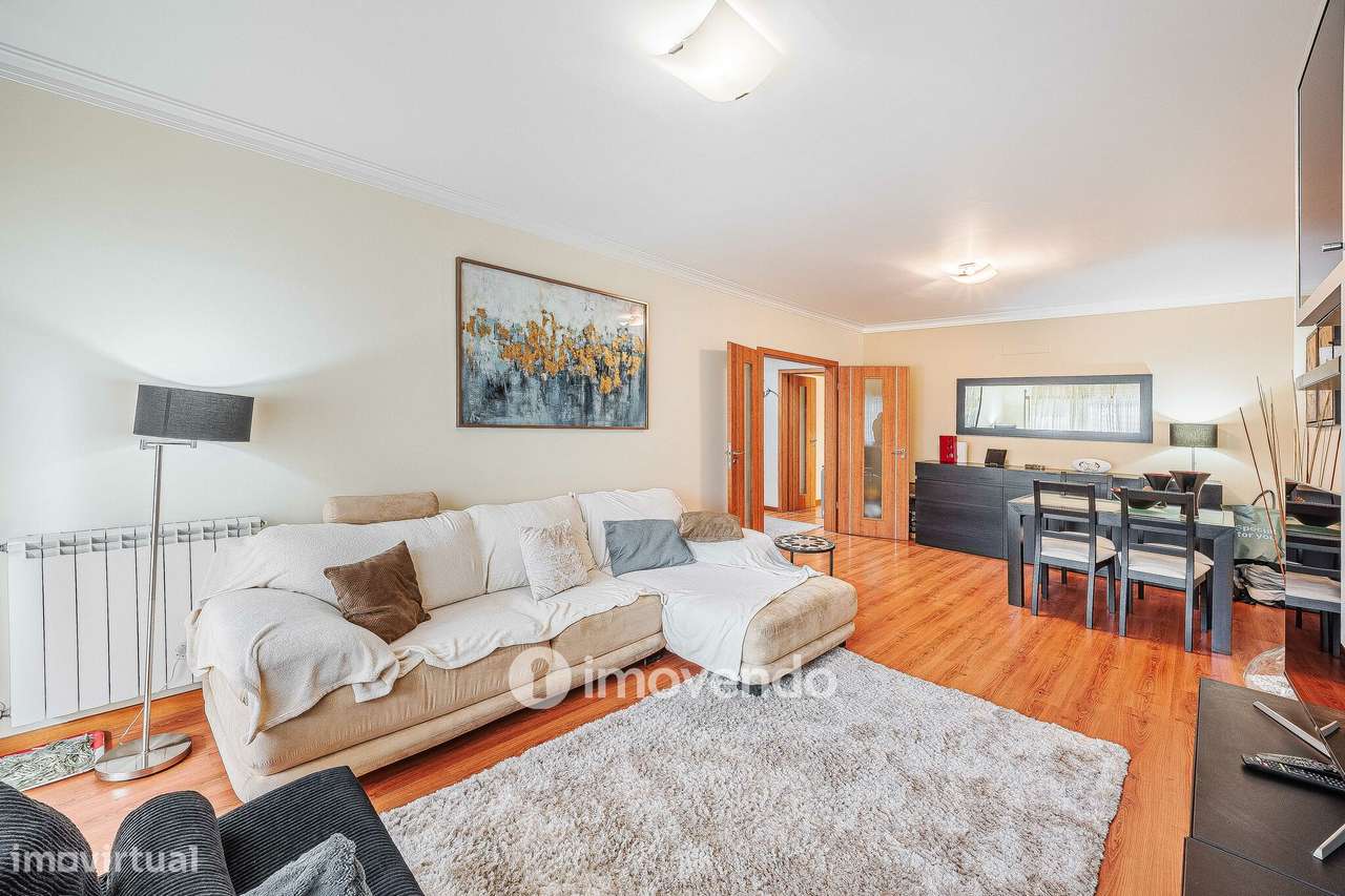 Apartamento T3, com estacionamento, em São Domingos de Rana - Grande imagem: 5/51