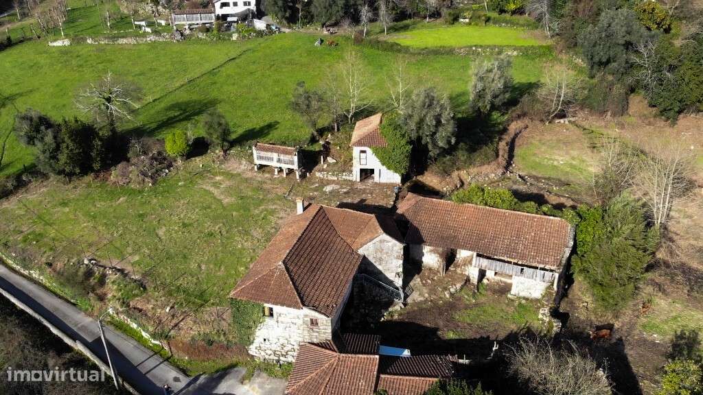 Quinta c/ Casa Senhorial p/ Restauro - Tabuaças - Grande imagem: 2/23