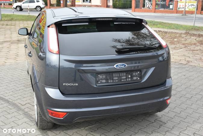 Ford Focus 1.8 FF Ambiente - 8