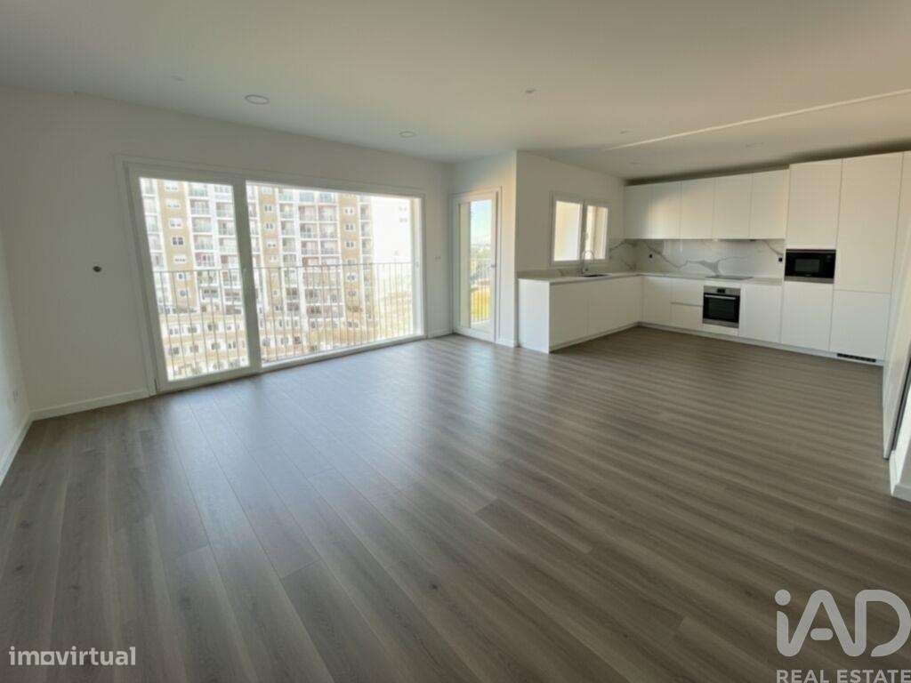 Apartamento T3 em Corroios de 91,00 m2 - Grande imagem: 3/18