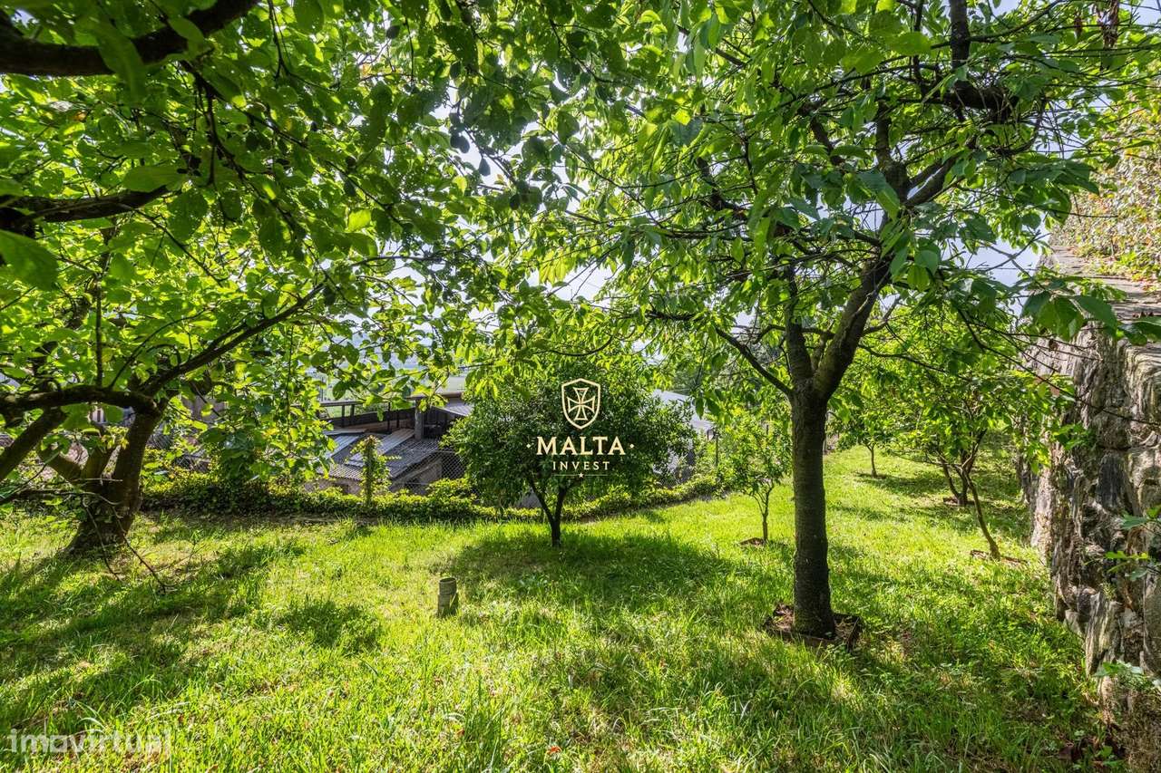 Moradia de Sonho na zona da Falperra!-21