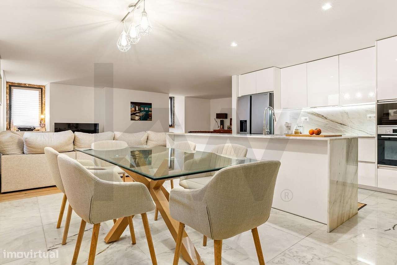 Charmosa moradia T3 reabilitada com Terraço e Rio Tejo no horizonte na - Grande imagem: 5/25