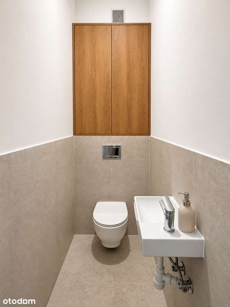 Elegancki apartament w cichej przedwojennej kamienicy | do wejścia-17