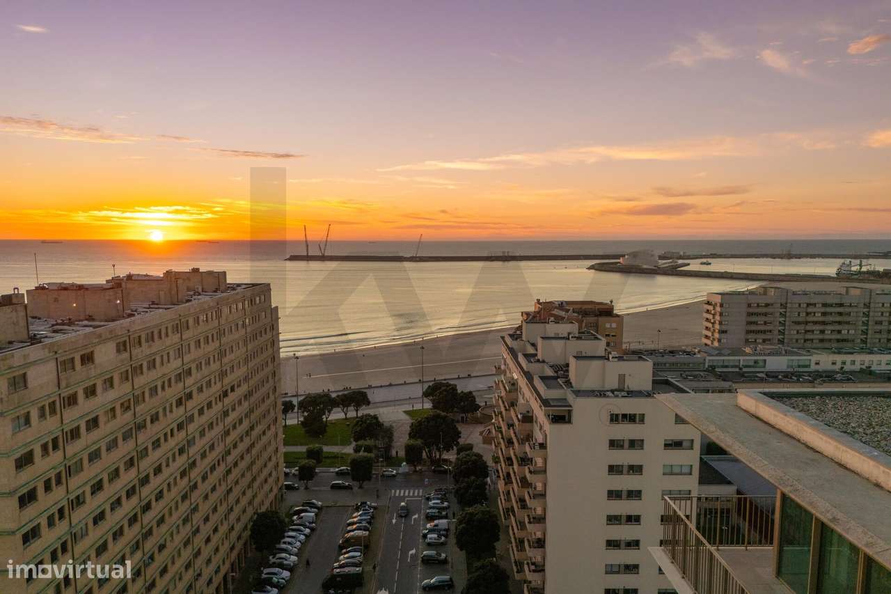 FANTÁSTICO APARTAMENTO T2 DE LUXO EM MATOSINHOS SUL - Grande imagem: 4/60